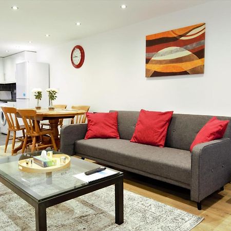 Stylish 2 Bedroom Apartment In The Heart Of Greenwich Londen Buitenkant foto