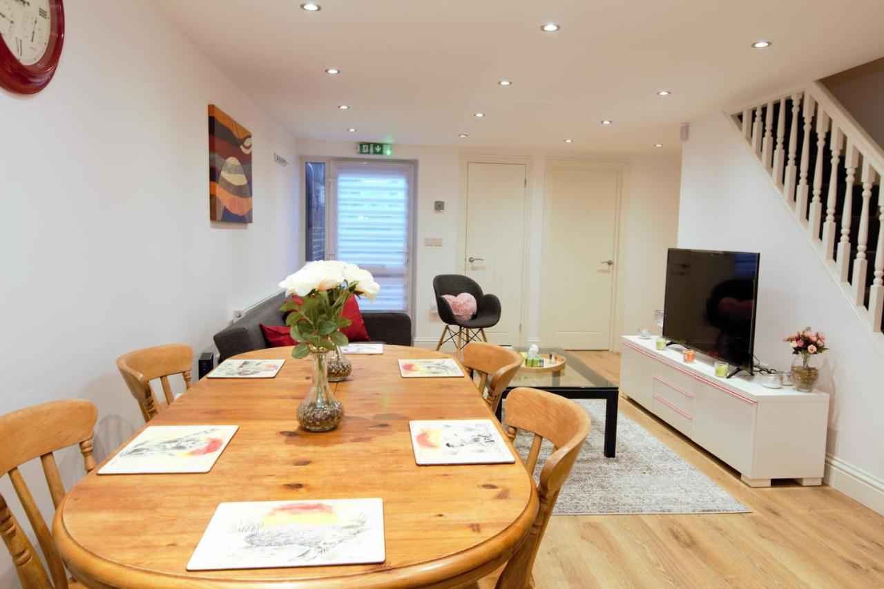 Stylish 2 Bedroom Apartment In The Heart Of Greenwich Londen Buitenkant foto