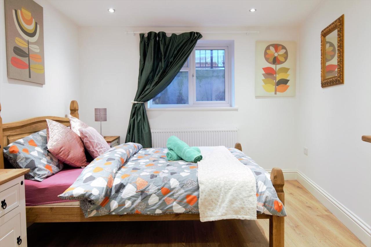 Stylish 2 Bedroom Apartment In The Heart Of Greenwich Londen Buitenkant foto