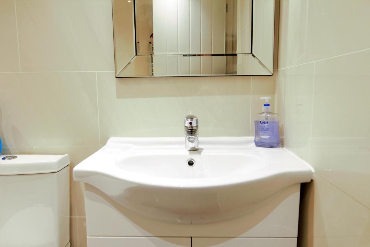 Stylish 2 Bedroom Apartment In The Heart Of Greenwich Londen Buitenkant foto